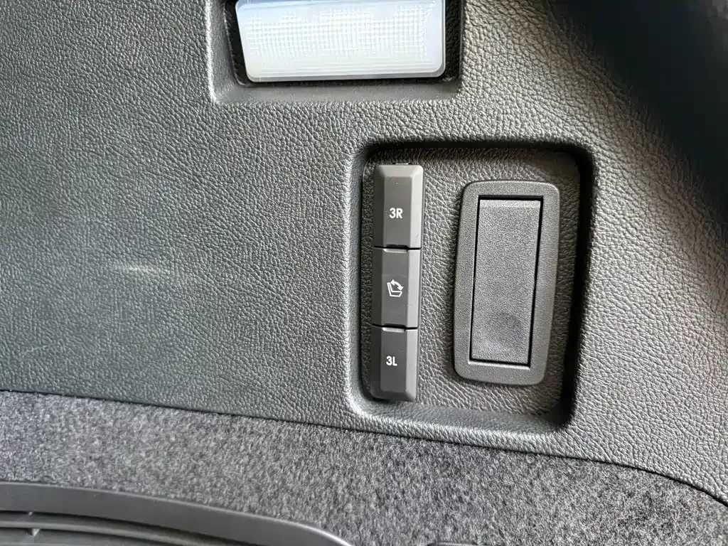Lincoln Aviator — фото 10