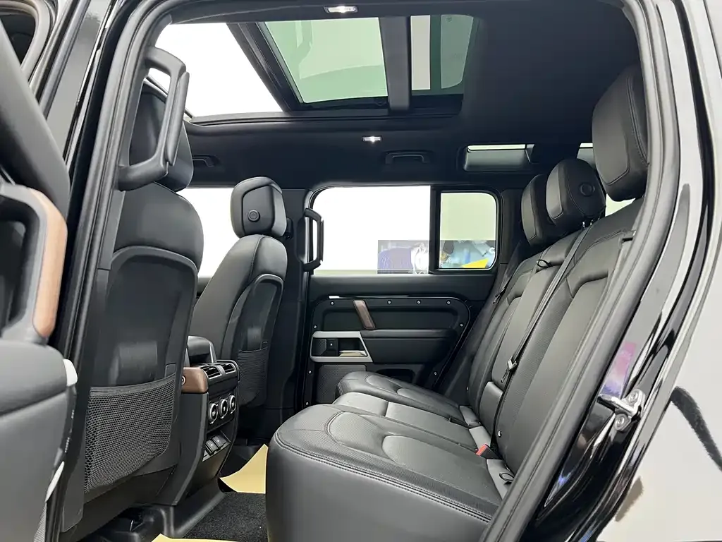Land Rover Defender — фото 7