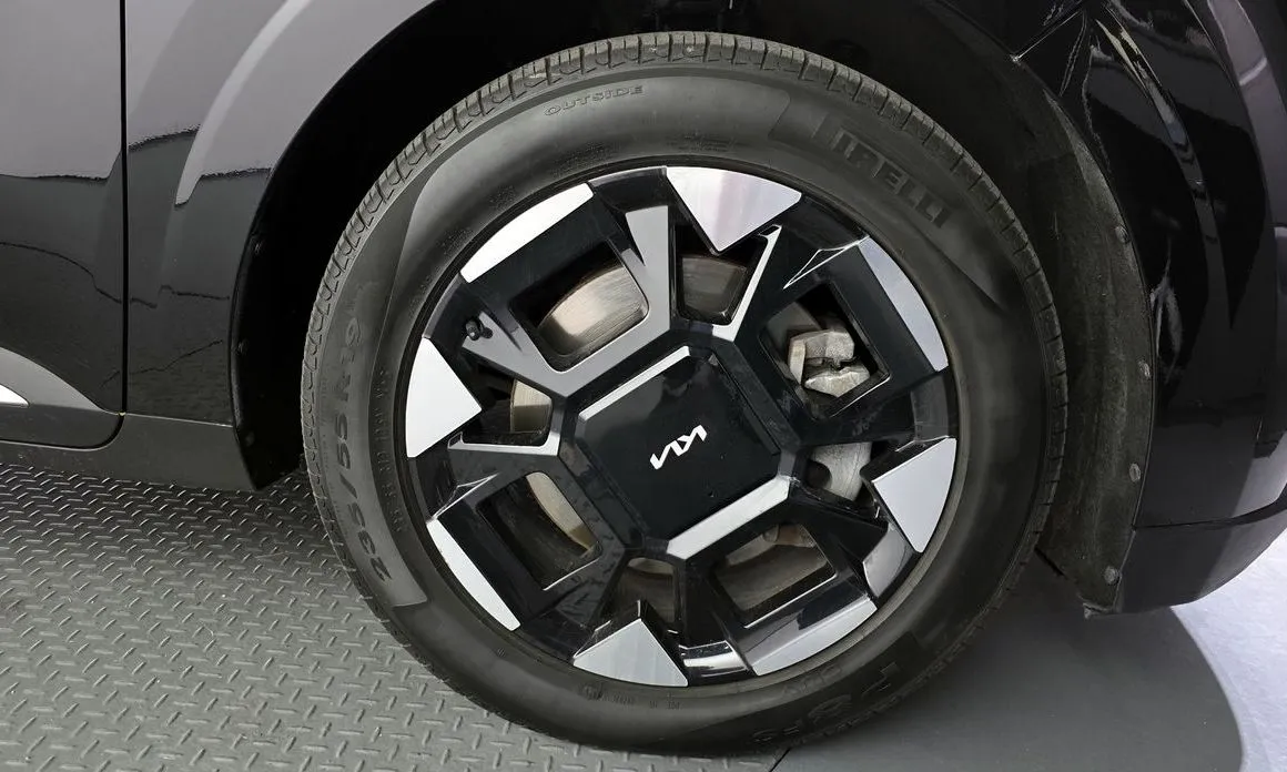 Kia Carnival — фото 10