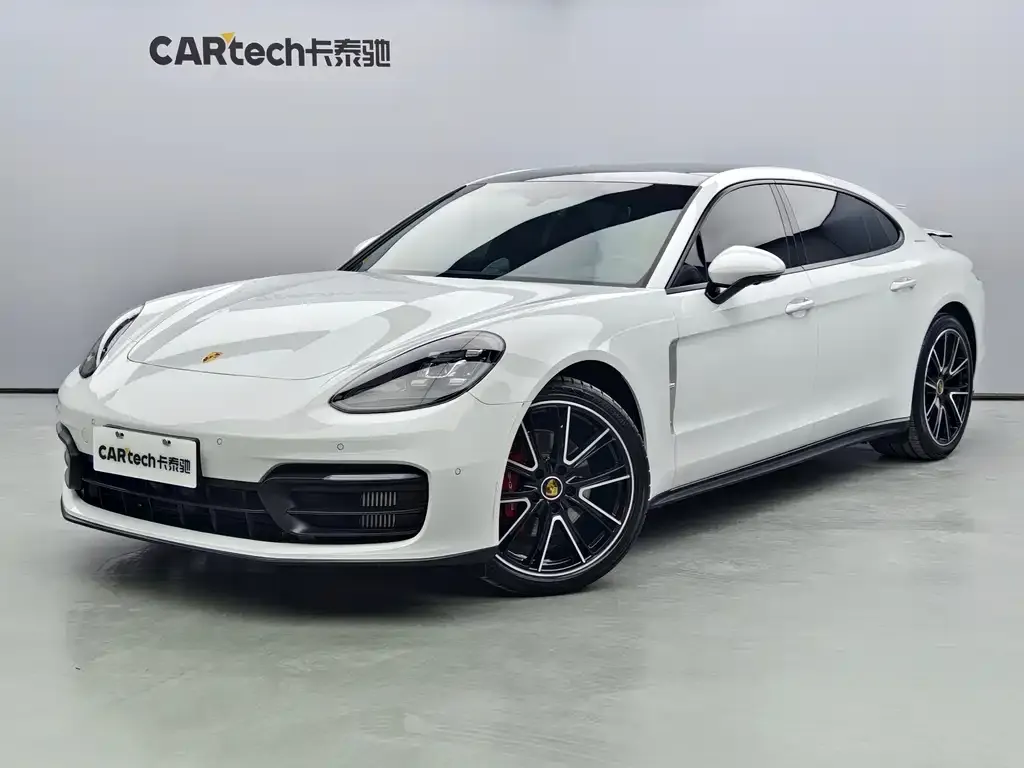 Porsche Panamera — фото 1