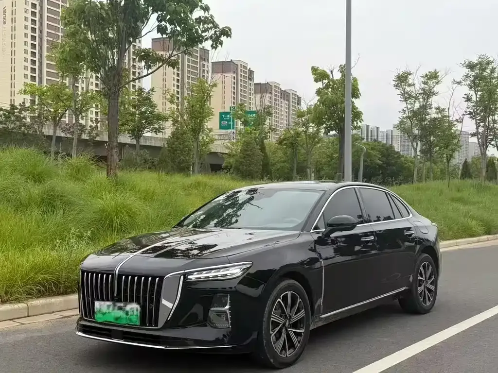 Hongqi H5 PHEV — фото 1