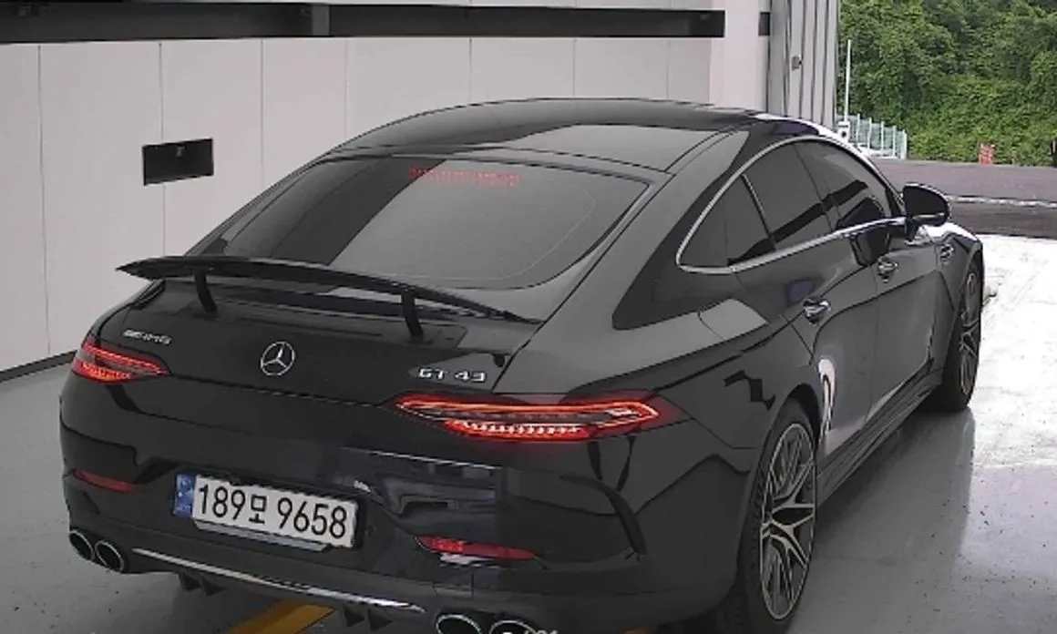 Mercedes-Benz AMG GT — фото 3