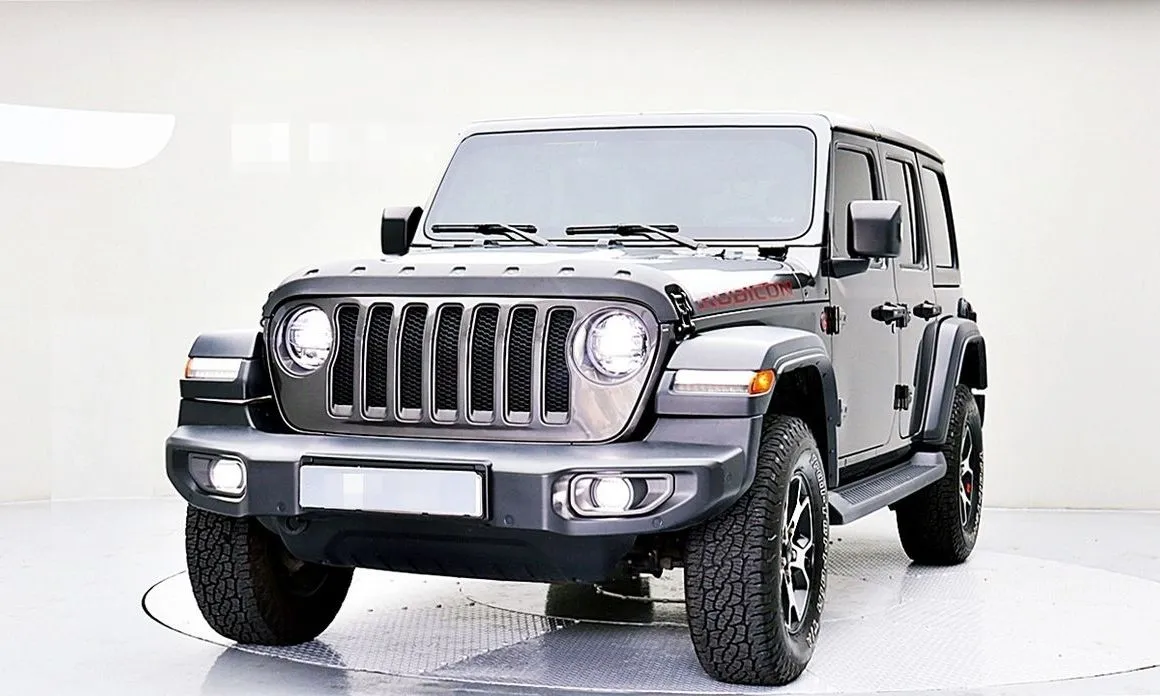 Jeep Wrangler — фото 1