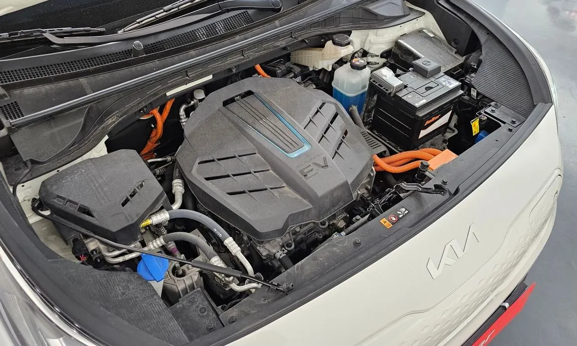 Kia Niro — фото 10