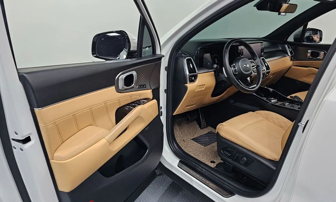 Kia Sorento — фото 7