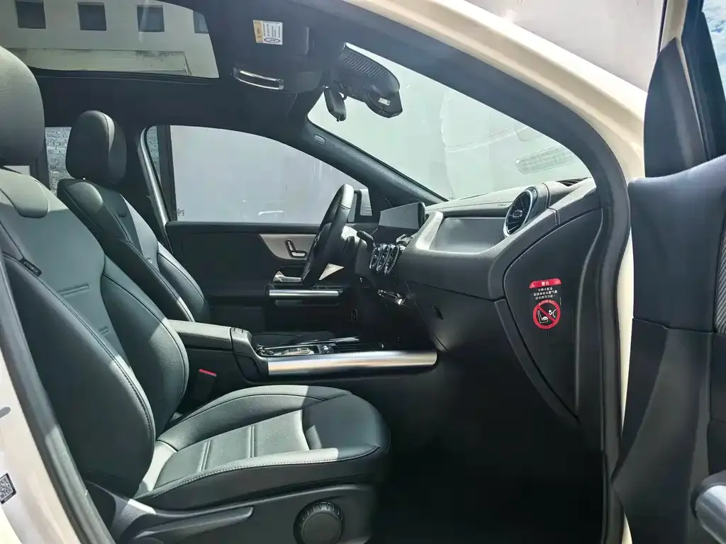 Mercedes-Benz GLA — фото 5