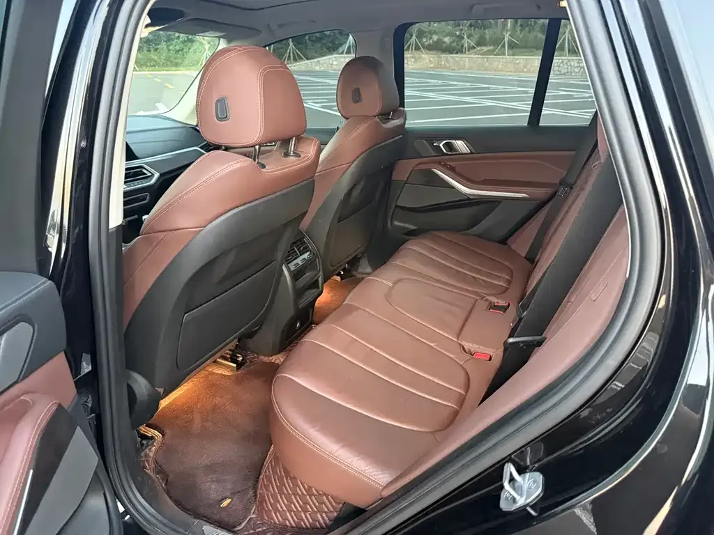 BMW X5 (Import) — фото 8
