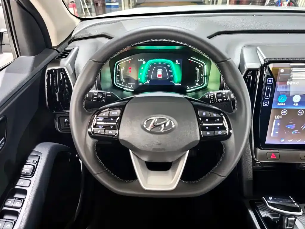 Hyundai ix35 — фото 2