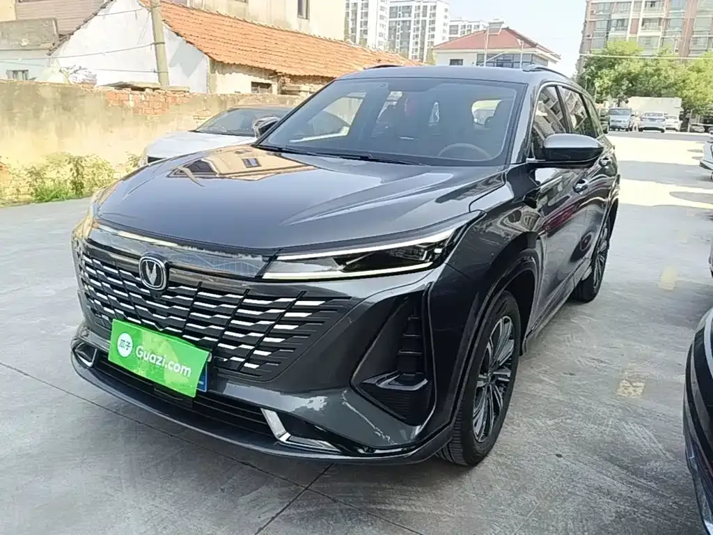 Changan CS75PLUS — фото 1