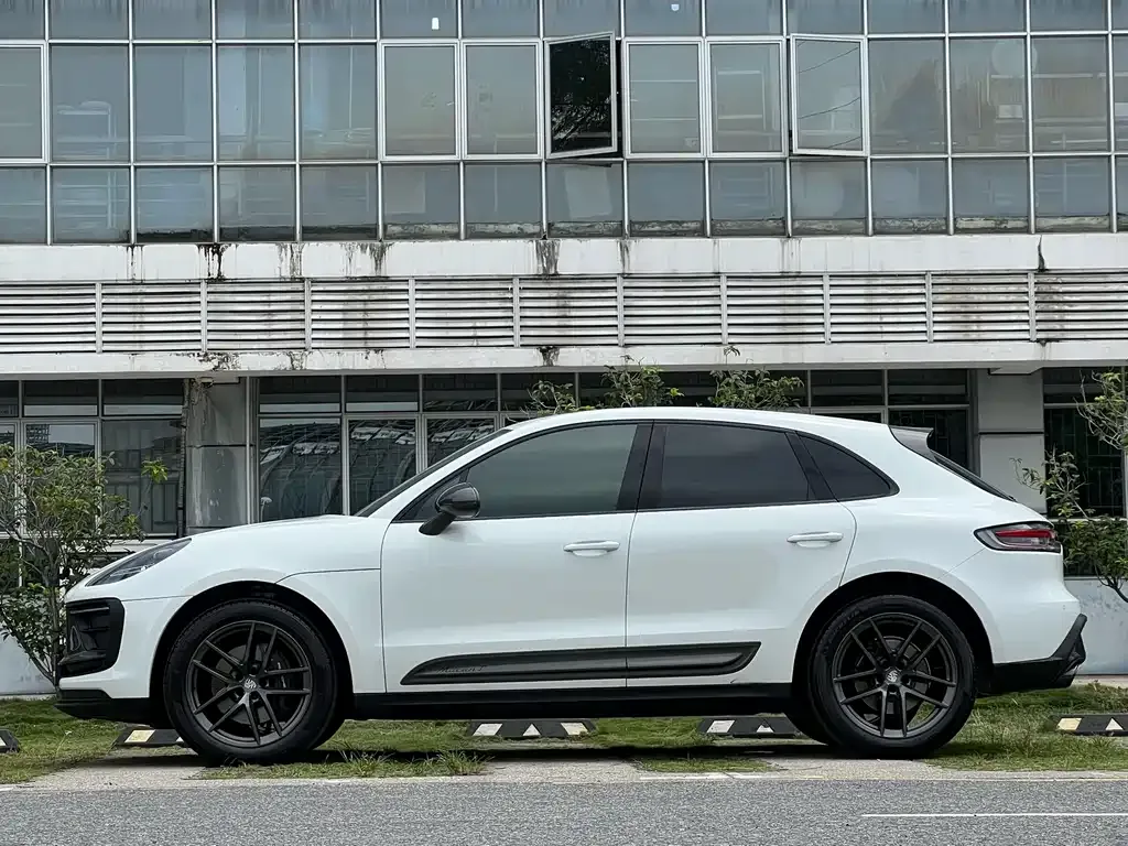 Porsche Macan — фото 9