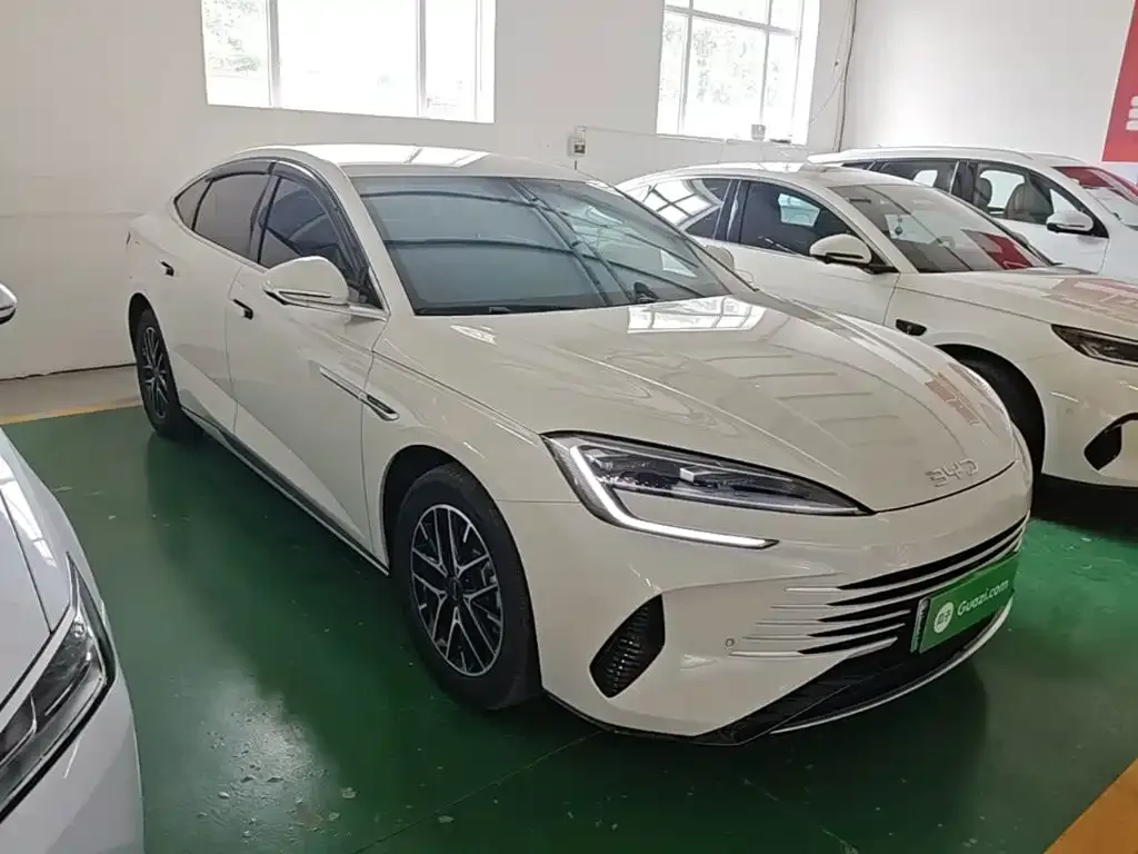 BYD Seal 07 DM-i — фото 3