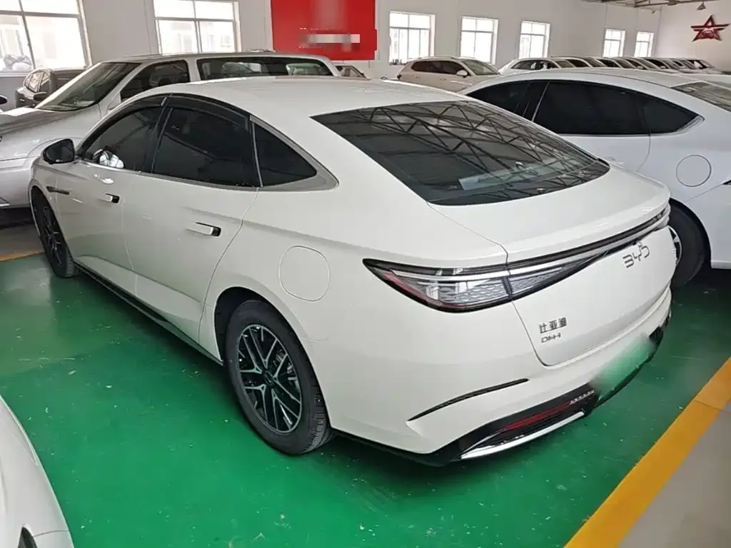 BYD Seal 07 DM-i — фото 6