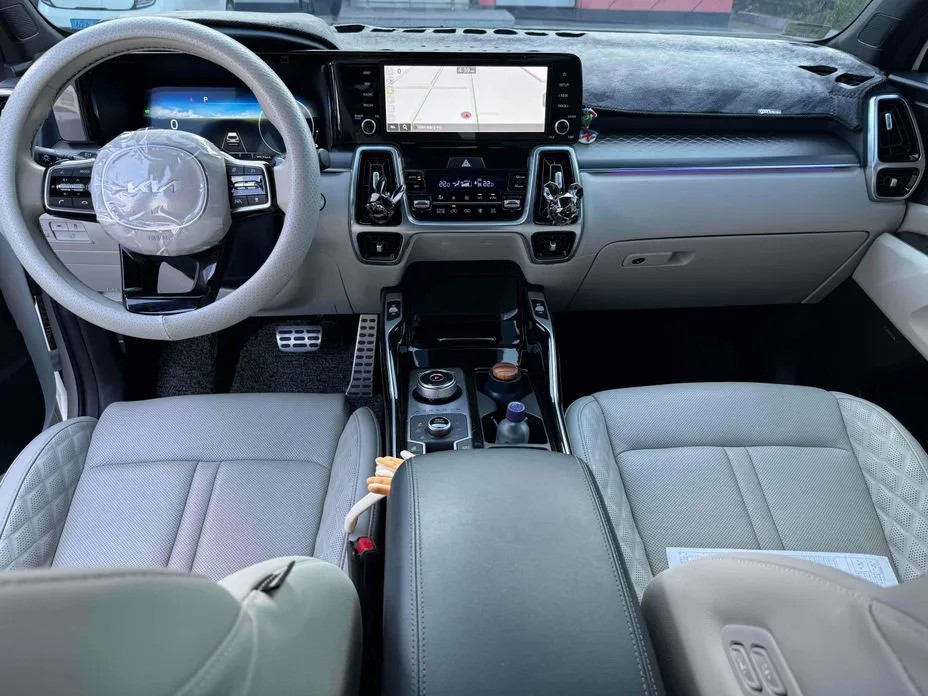 Kia Sorento — фото 4