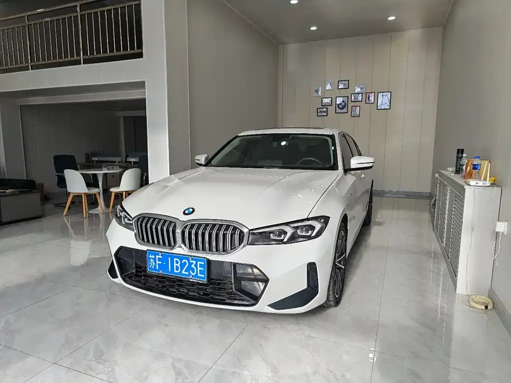 BMW 3 Series — фото 1