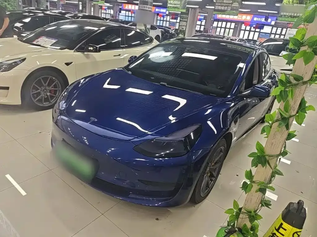 Tesla Model 3 — фото 2