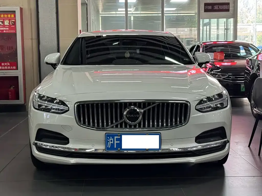 Volvo S90 — фото 7