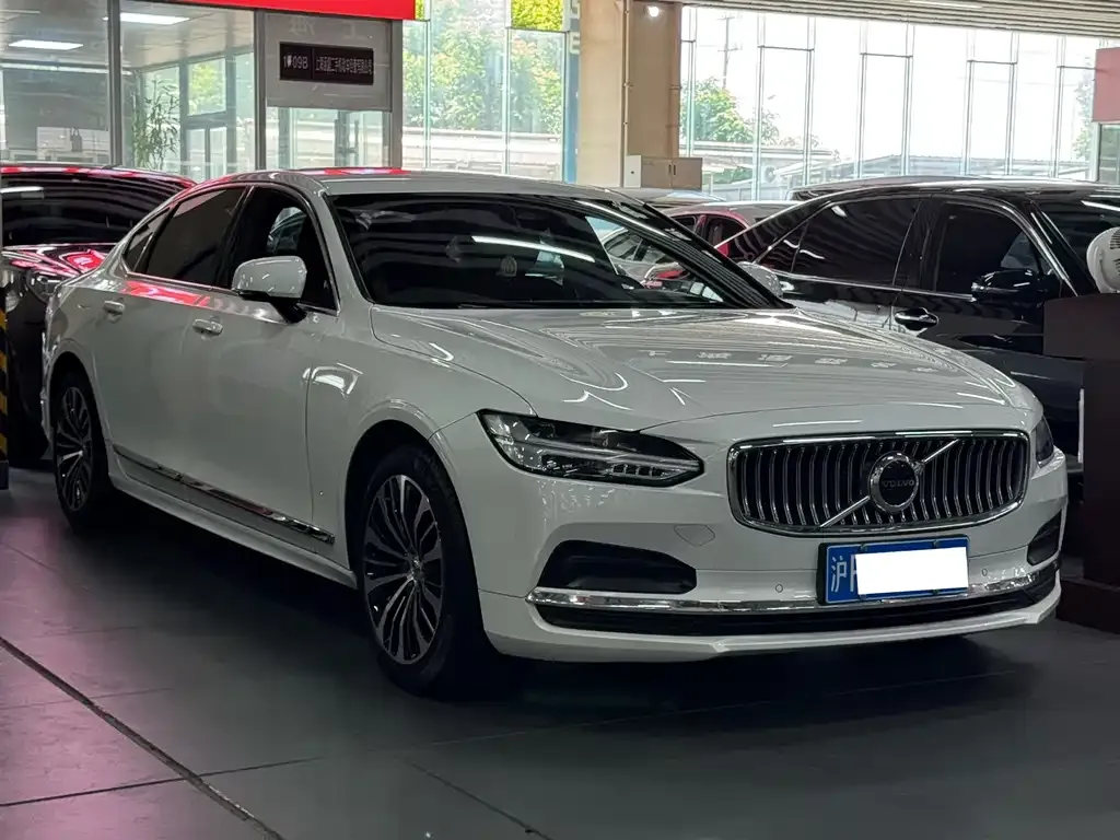 Volvo S90 — фото 8