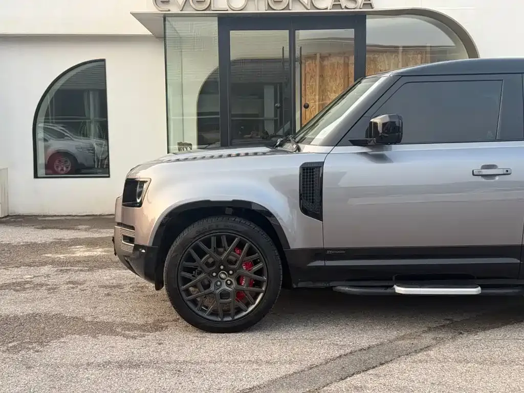 Land Rover Defender — фото 2