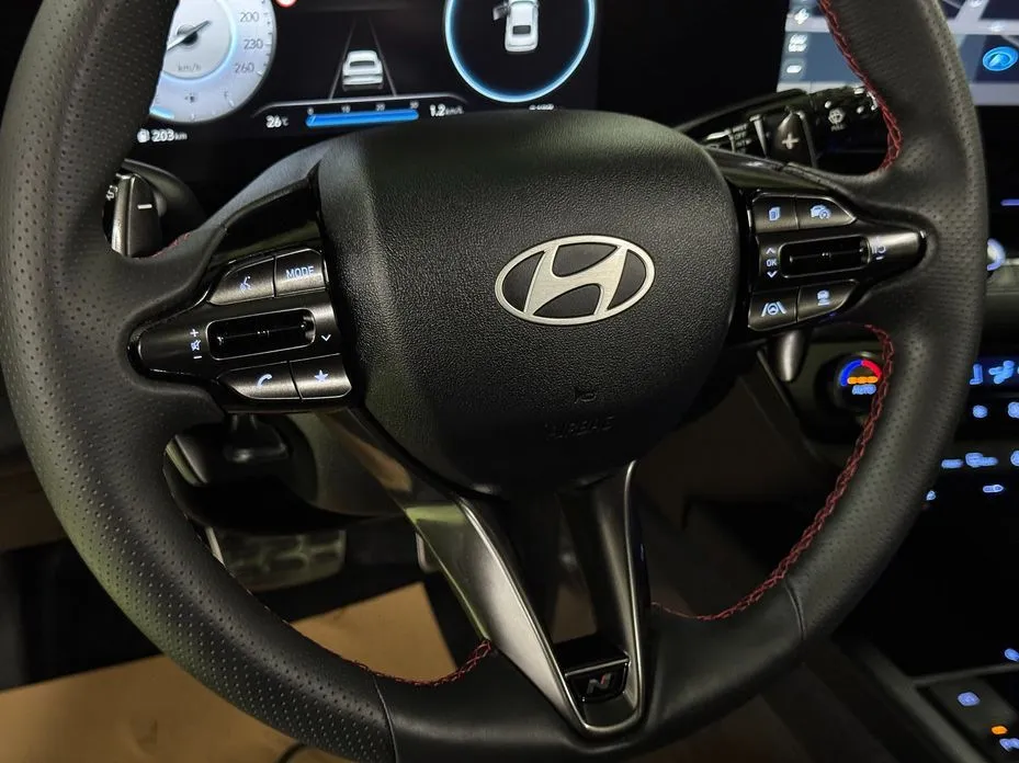Hyundai AVANTE — фото 2