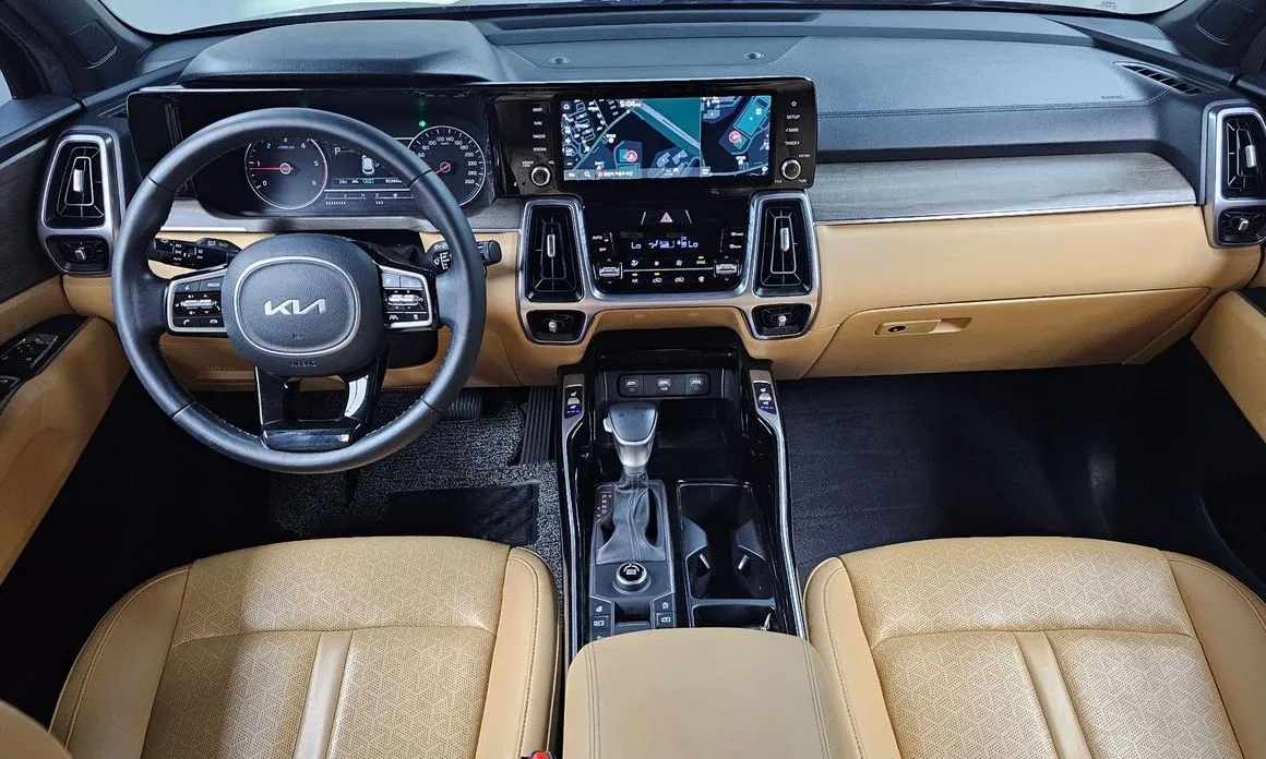 Kia Sorento — фото 7