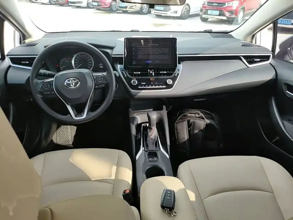 Toyota Corolla — фото 3