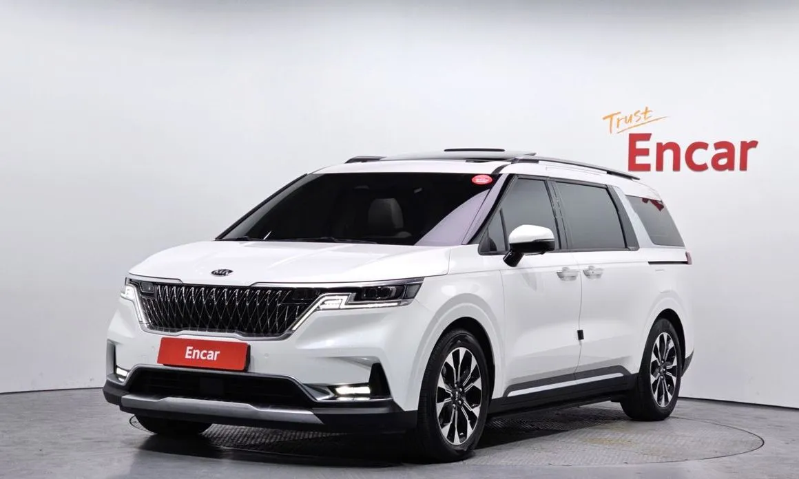 Kia Carnival — фото 1
