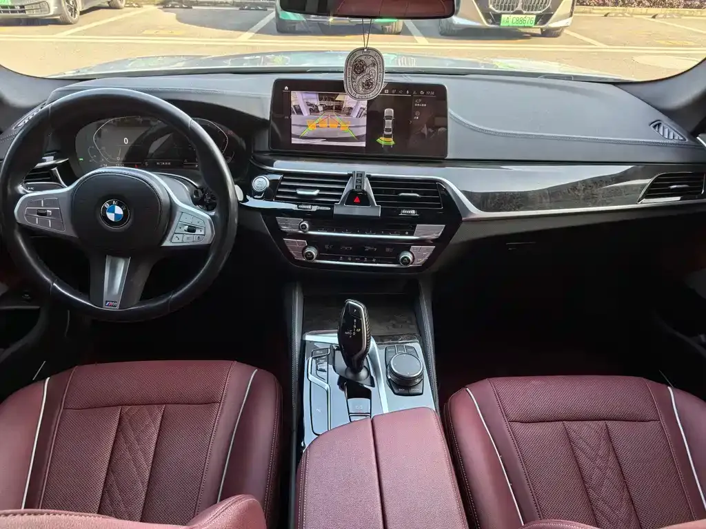 BMW 5 Series — фото 2