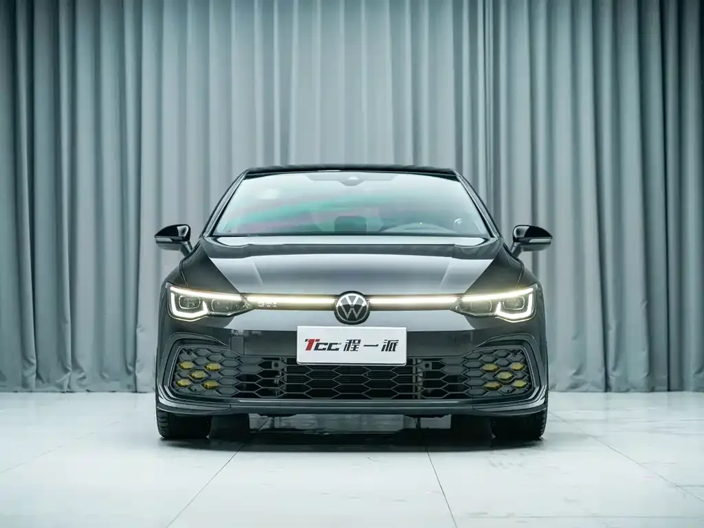 Volkswagen Golf GTI — фото 3