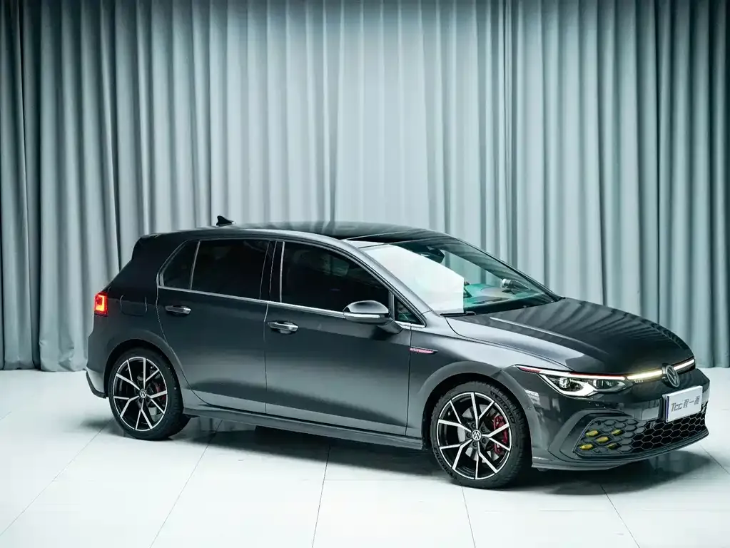 Volkswagen Golf GTI — фото 7