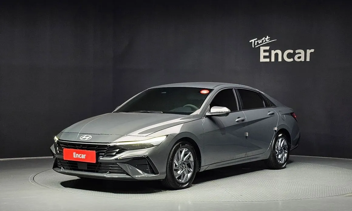 Hyundai AVANTE — фото 1