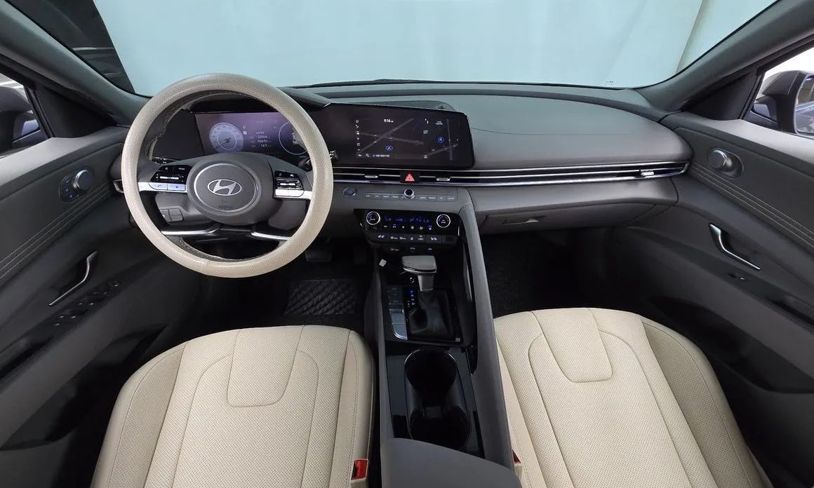 Hyundai AVANTE — фото 2