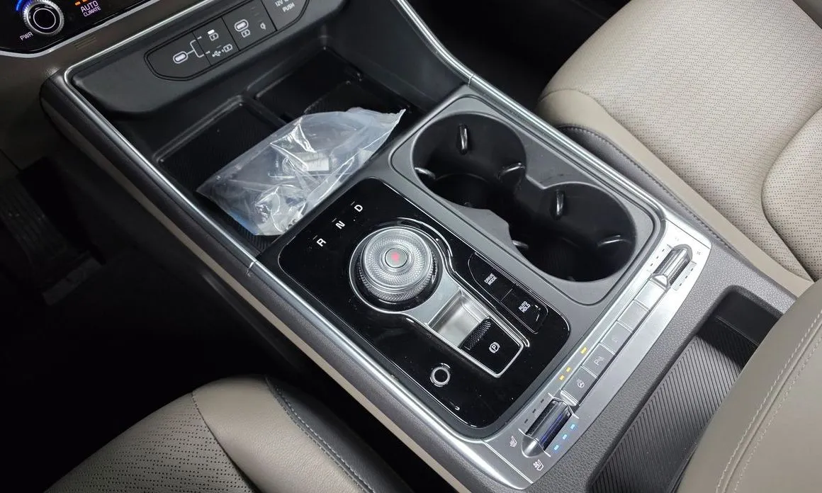 Kia Carnival — фото 10