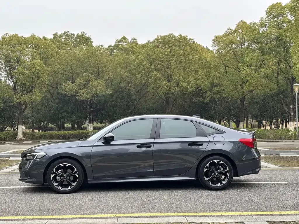 Honda Civic — фото 4