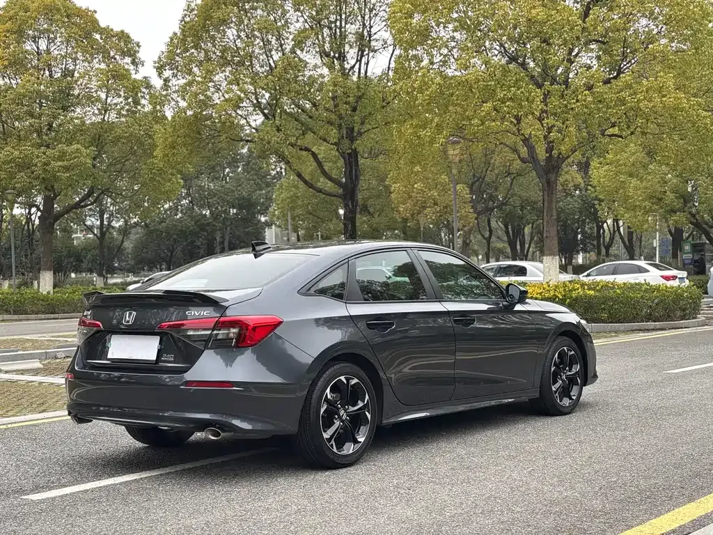 Honda Civic — фото 9