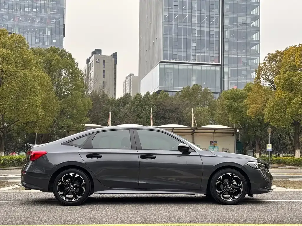 Honda Civic — фото 6