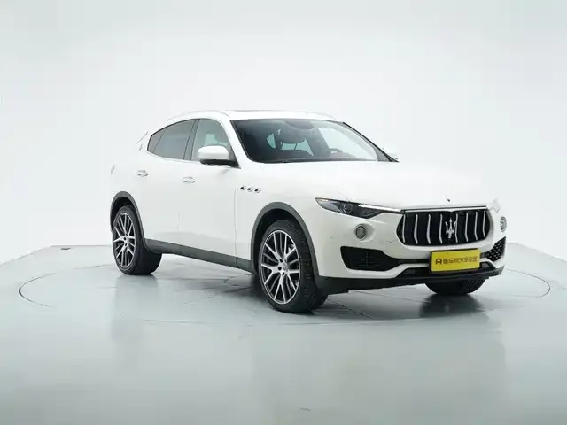 Maserati Levante — фото 3