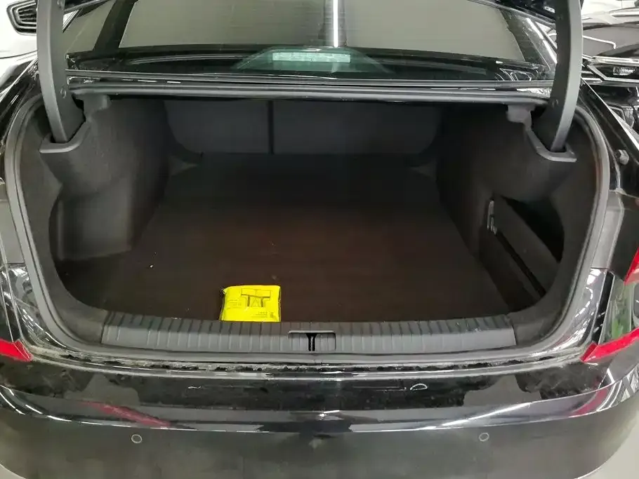Volkswagen Passat — фото 10