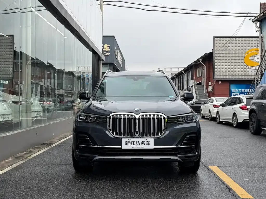 BMW X7 — фото 1