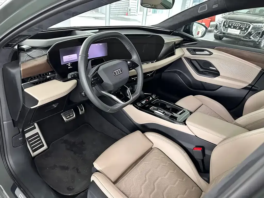 Audi A6L e-tron — фото 4