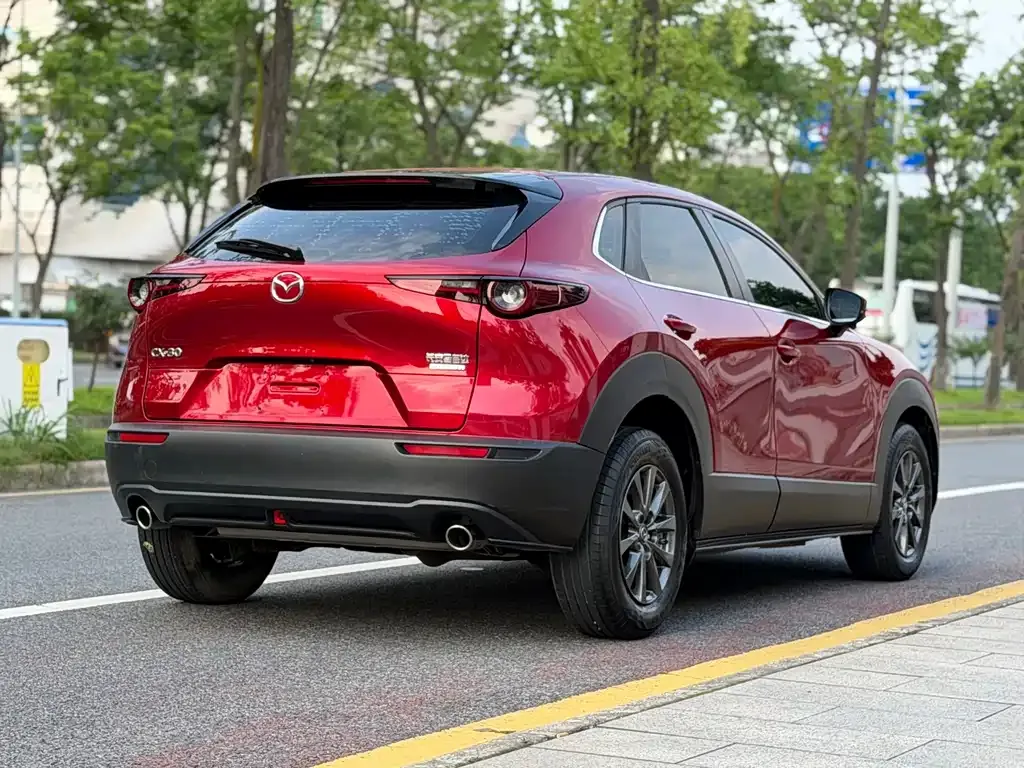 Mazda CX-30 — фото 10