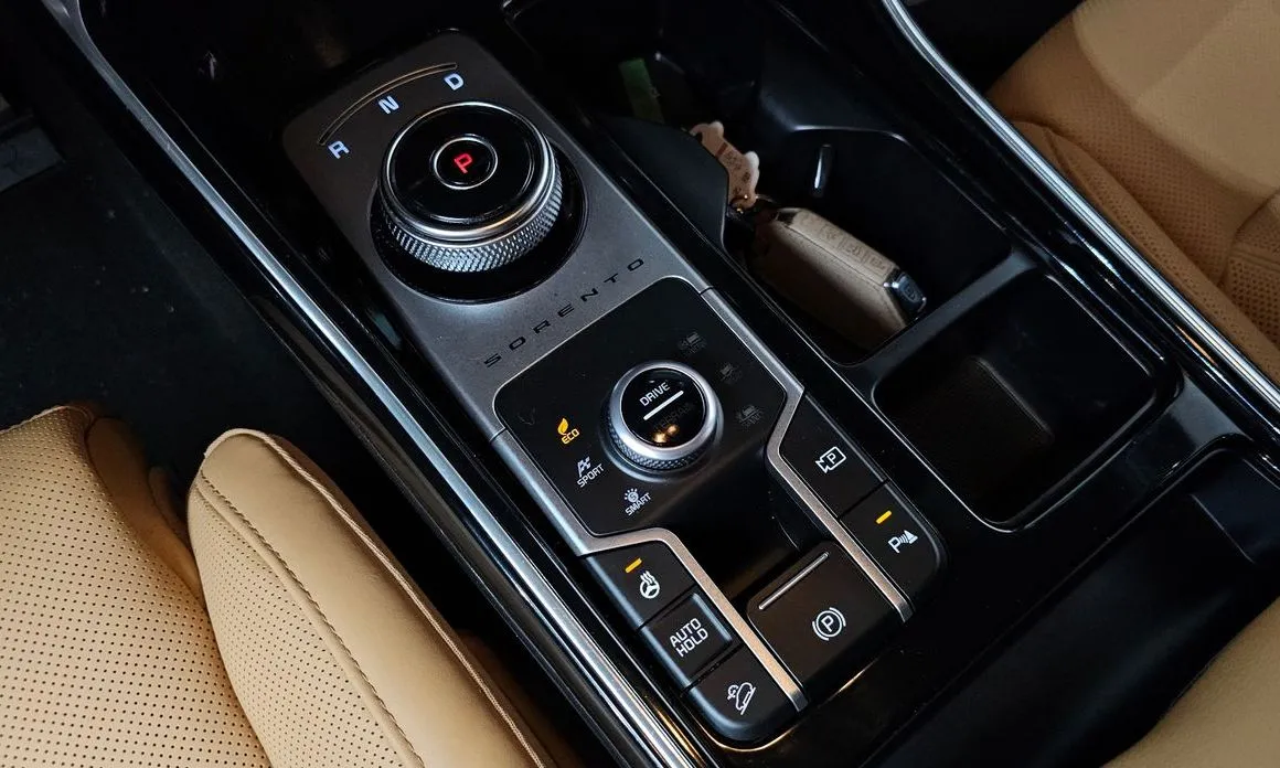 Kia Sorento — фото 5