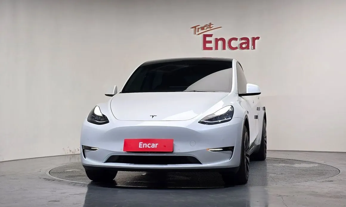 Tesla Model Y — фото 9