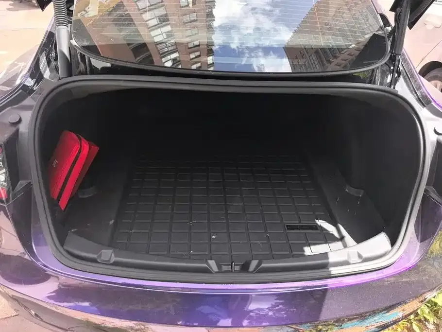 Tesla Model 3 — фото 3