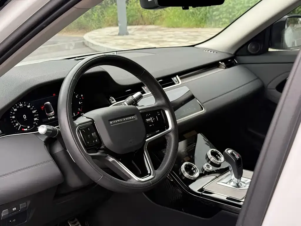 Land Rover Evoque — фото 4