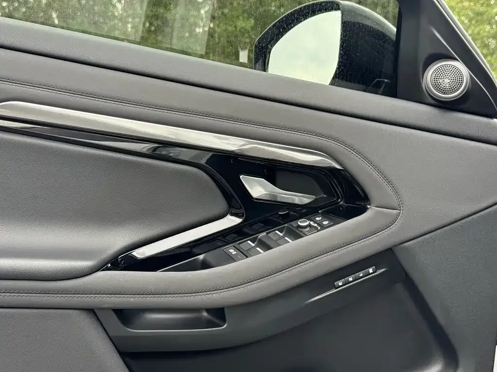 Land Rover Evoque — фото 9