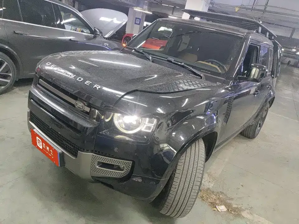 Land Rover Defender — фото 1