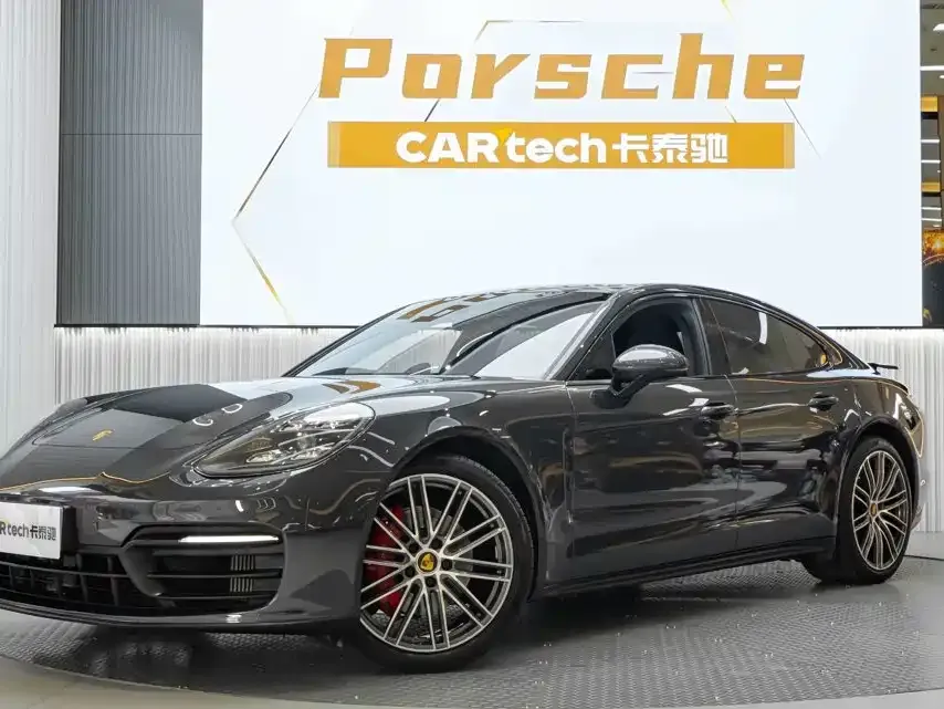 Porsche Panamera — фото 1