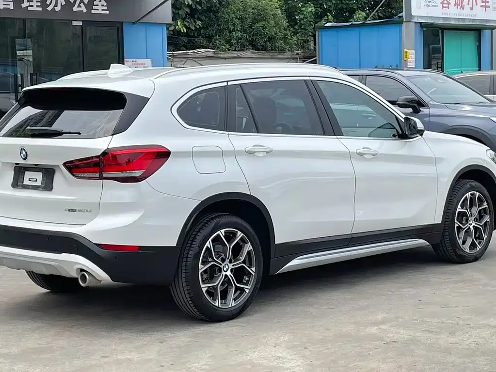 BMW X1 — фото 6