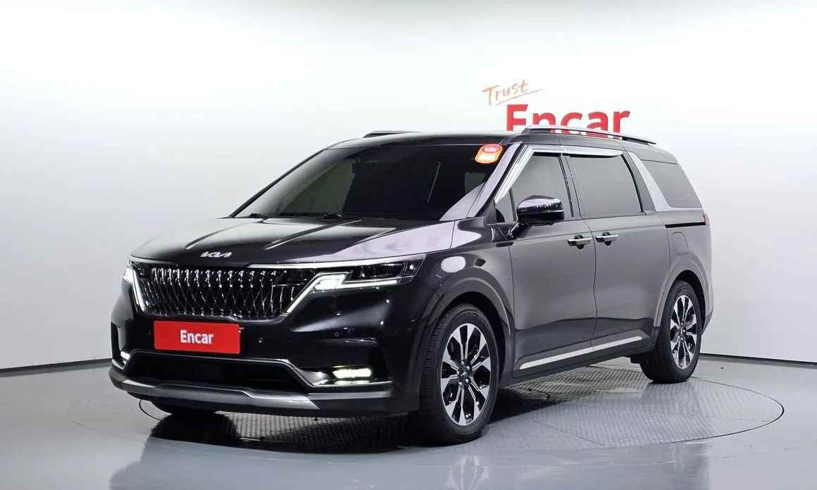 Kia Carnival — фото 1