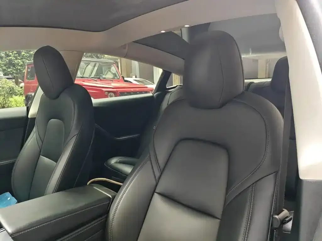 Tesla Model 3 — фото 2